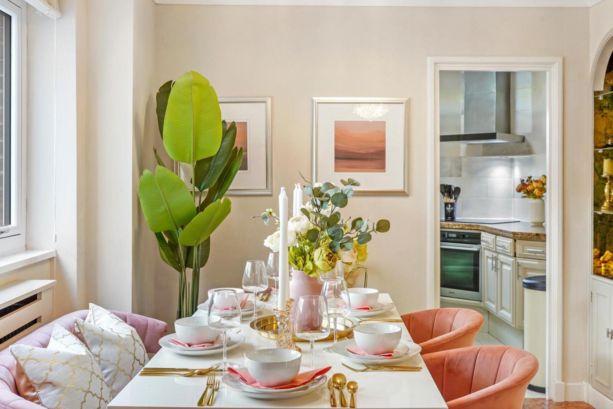 Mews House London With Private Patio & Parking Villa Bagian luar foto