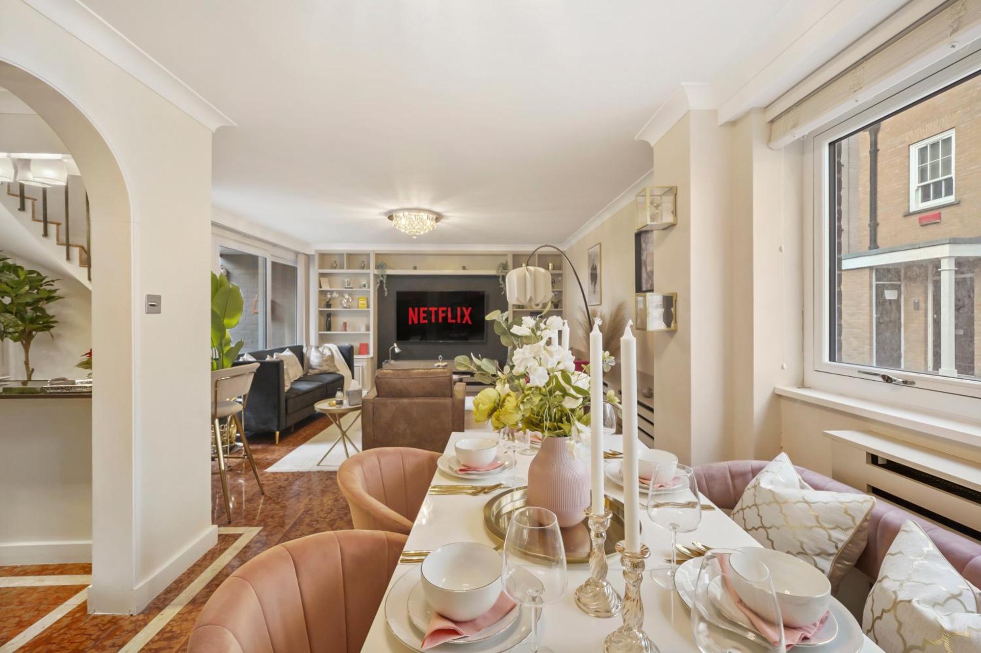 Mews House London With Private Patio & Parking Villa Bagian luar foto
