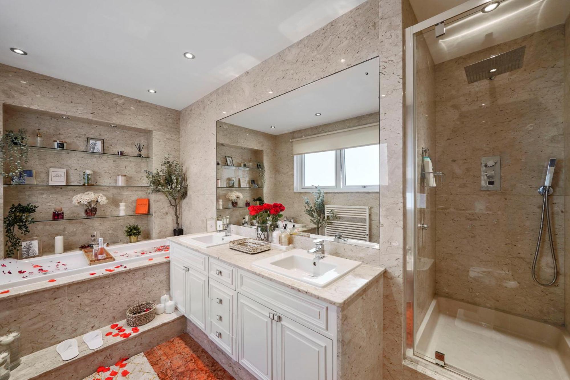 Mews House London With Private Patio & Parking Villa Bagian luar foto